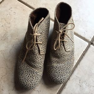 Toms leopard/cheetah print wedge